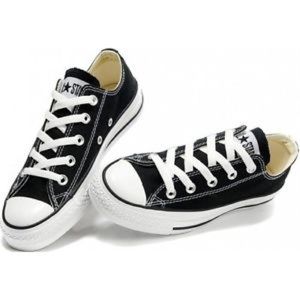 Black & white low top converse